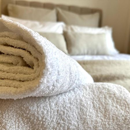 Private Room With En-Suite And Parking In Shared Flat Glasgow Extérieur photo