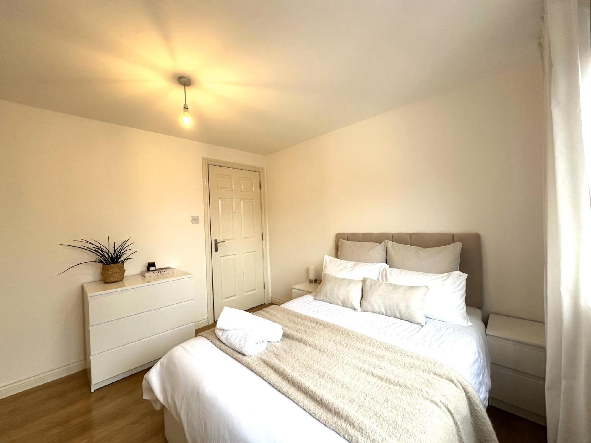 Private Room With En-Suite And Parking In Shared Flat Glasgow Extérieur photo